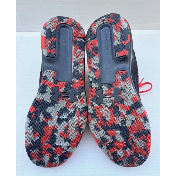 UNDER ARMOUR Lockdown 5 - Versa Red Black Basketball Shoes - Size M13 / W14.5 - Picture 10 of 11